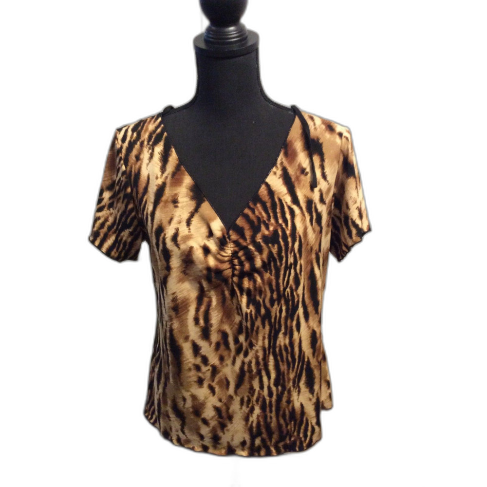 Plus size 1X Wrapper Animal Print Top Short Sleeve